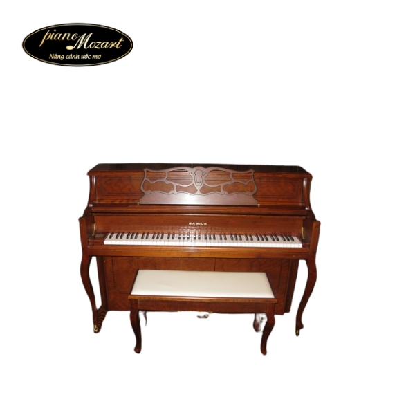 Piano Samick