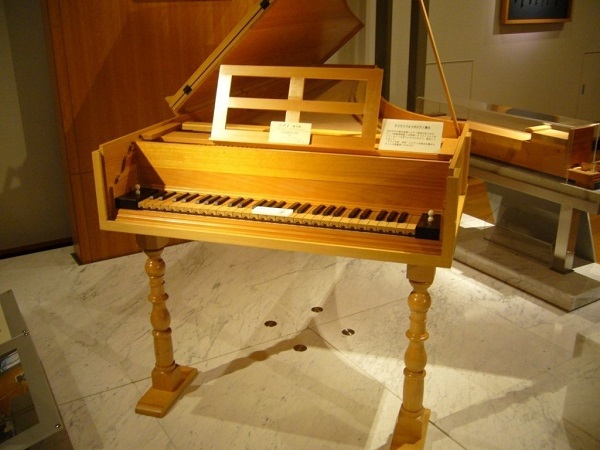 Tìm hiểu kích thước và cấu trúc khung đàn (Case) Piano