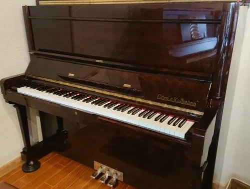 PIANO GORS&KALLMANN GK5000