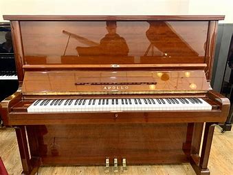 PIANO APOLLO SR550