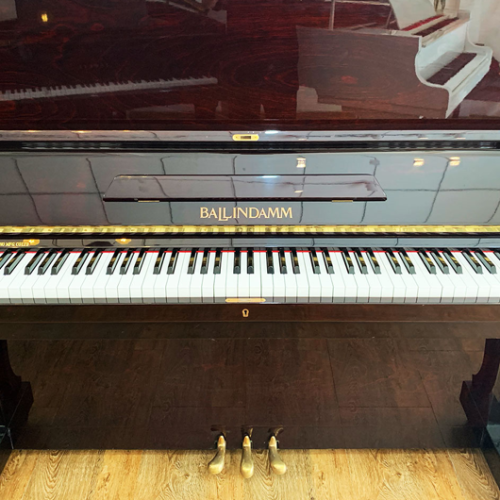 PIANO BALLINDAMM B130