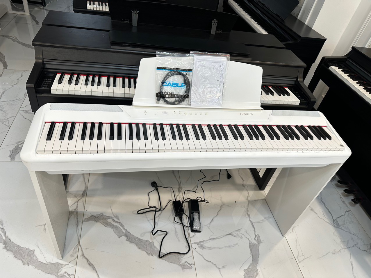 SẢN PHẨM PIANO CHẤT LƯỢNG GIÁ RẺ CHỈ DƯỚI 8 TRIỆU ĐỒNG – FLYKEY FP6
