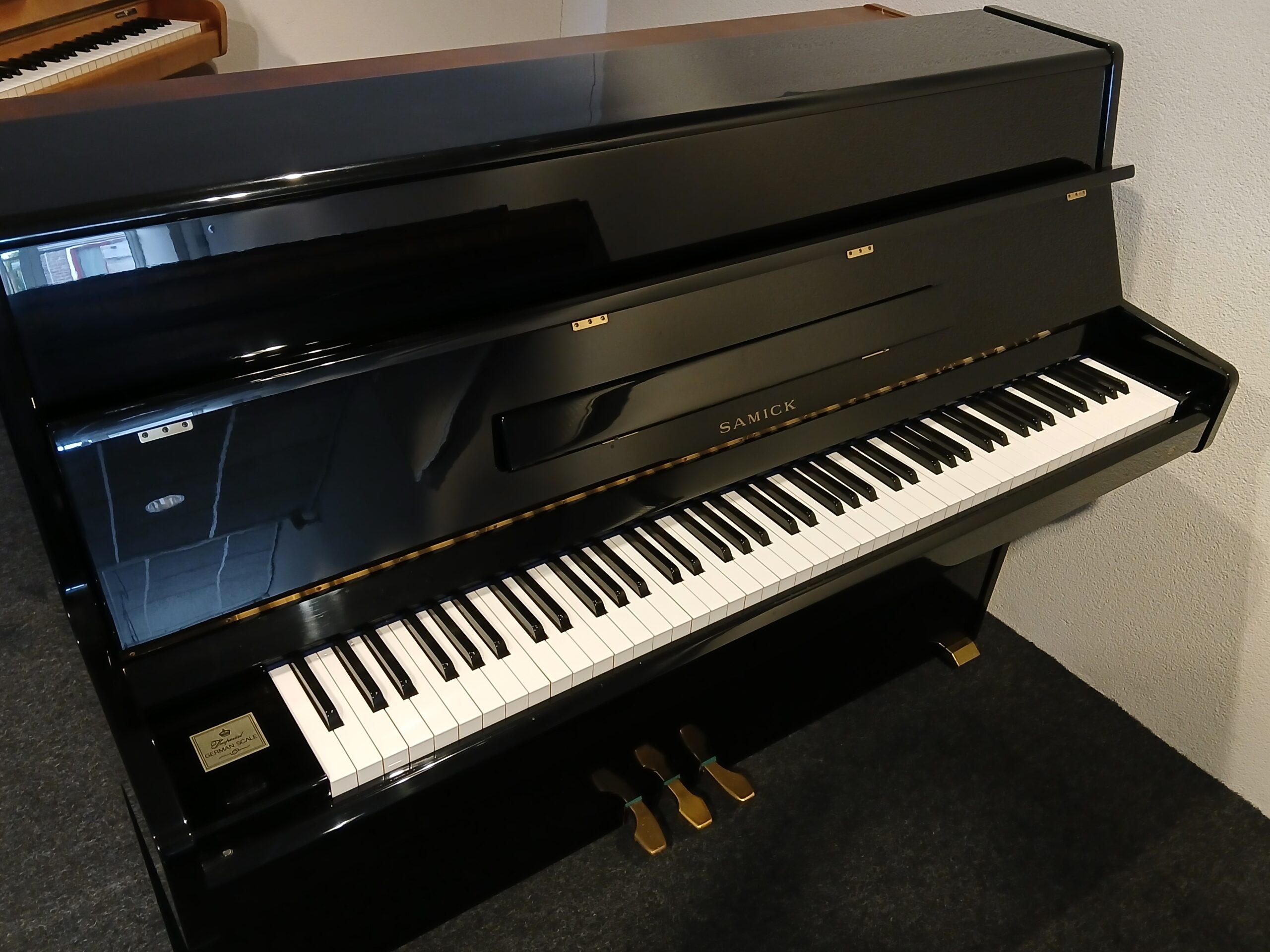 Samick SU 110FD